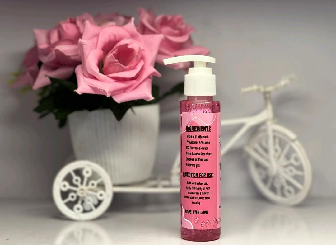 Vitamin C Brightening Face Wash (120ml)